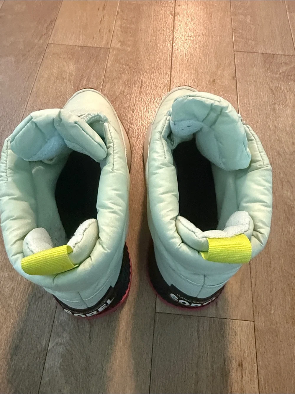 SOREL OUT 'N ABOUT ™ III PUFFY ZIP- MINT Women’s Sz. 8